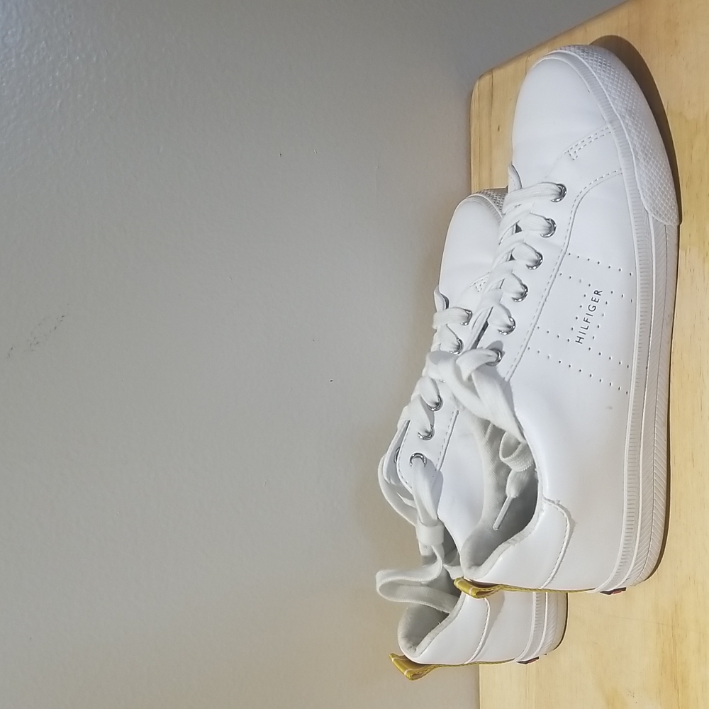 TOMMY HILFIGER SHOES
